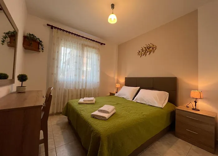 Elia Ii Apartment *